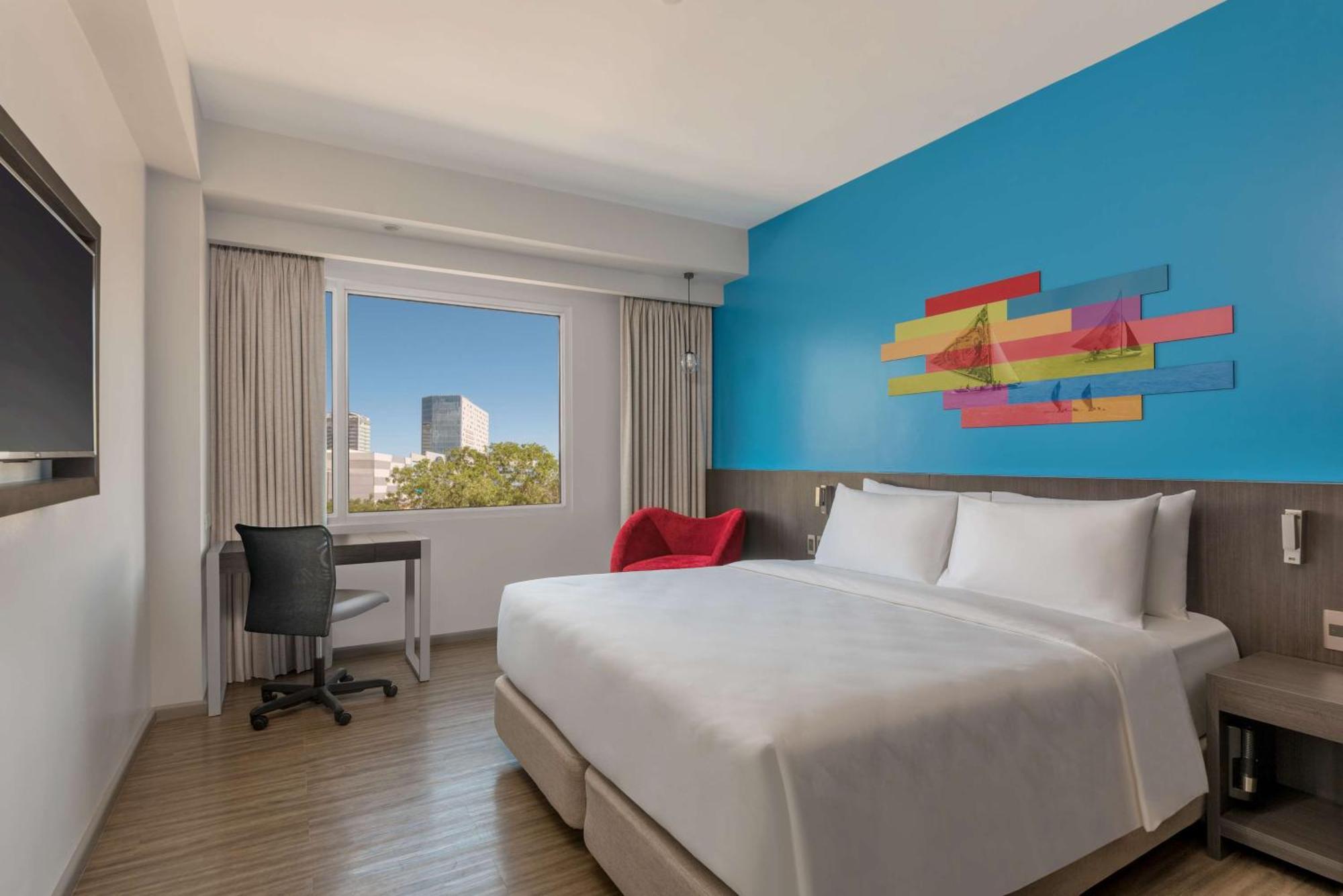 Park Inn By Radisson Iloilo Екстериор снимка