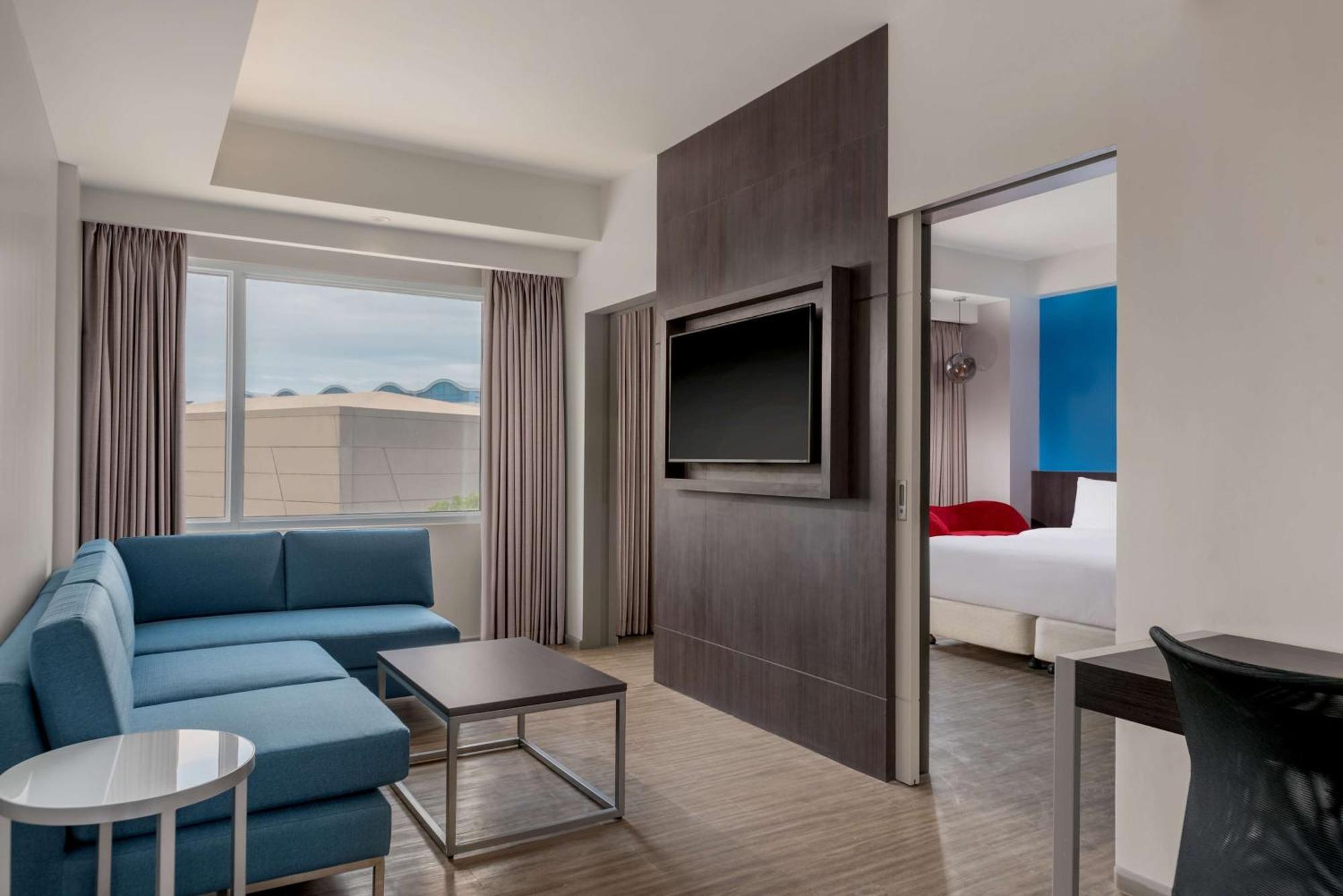 Park Inn By Radisson Iloilo Екстериор снимка