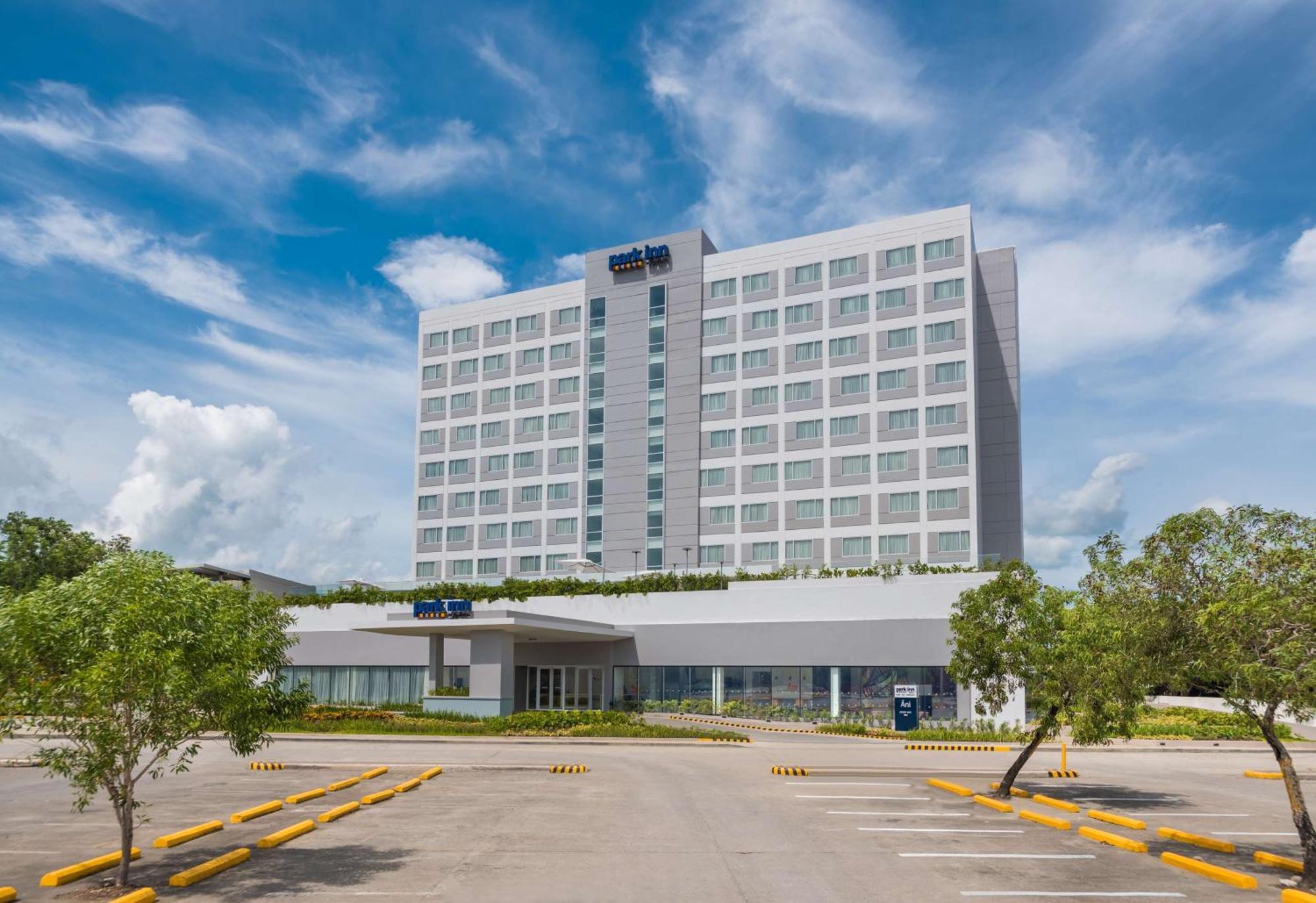 Park Inn By Radisson Iloilo Екстериор снимка